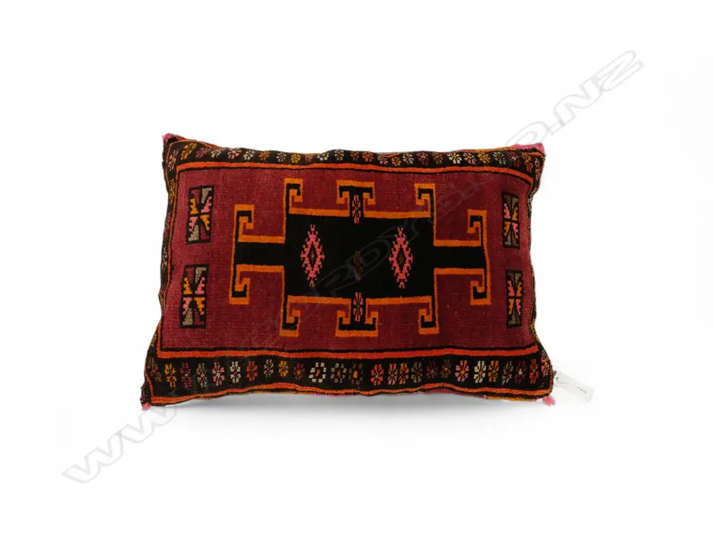 Pile face pillow, Image 1++